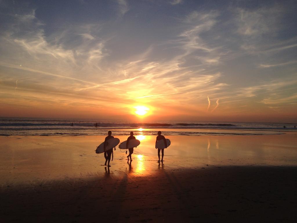 Carcavelos Surf House Buitenkant foto